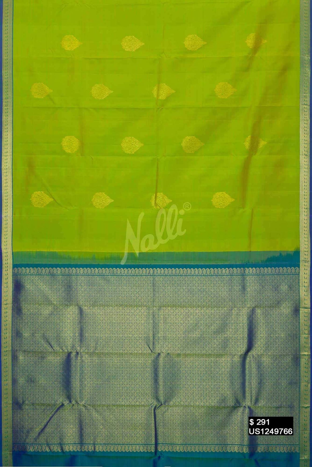 Parrot Green Kanchipuram Silk Saree