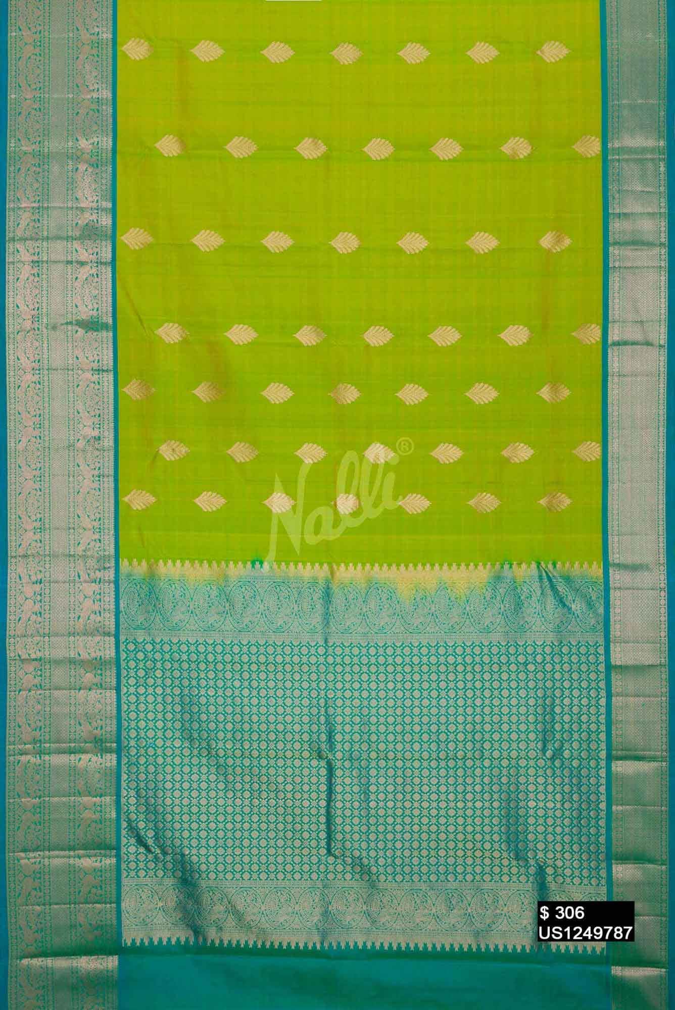 Parrot Green Kanchipuram Silk Saree