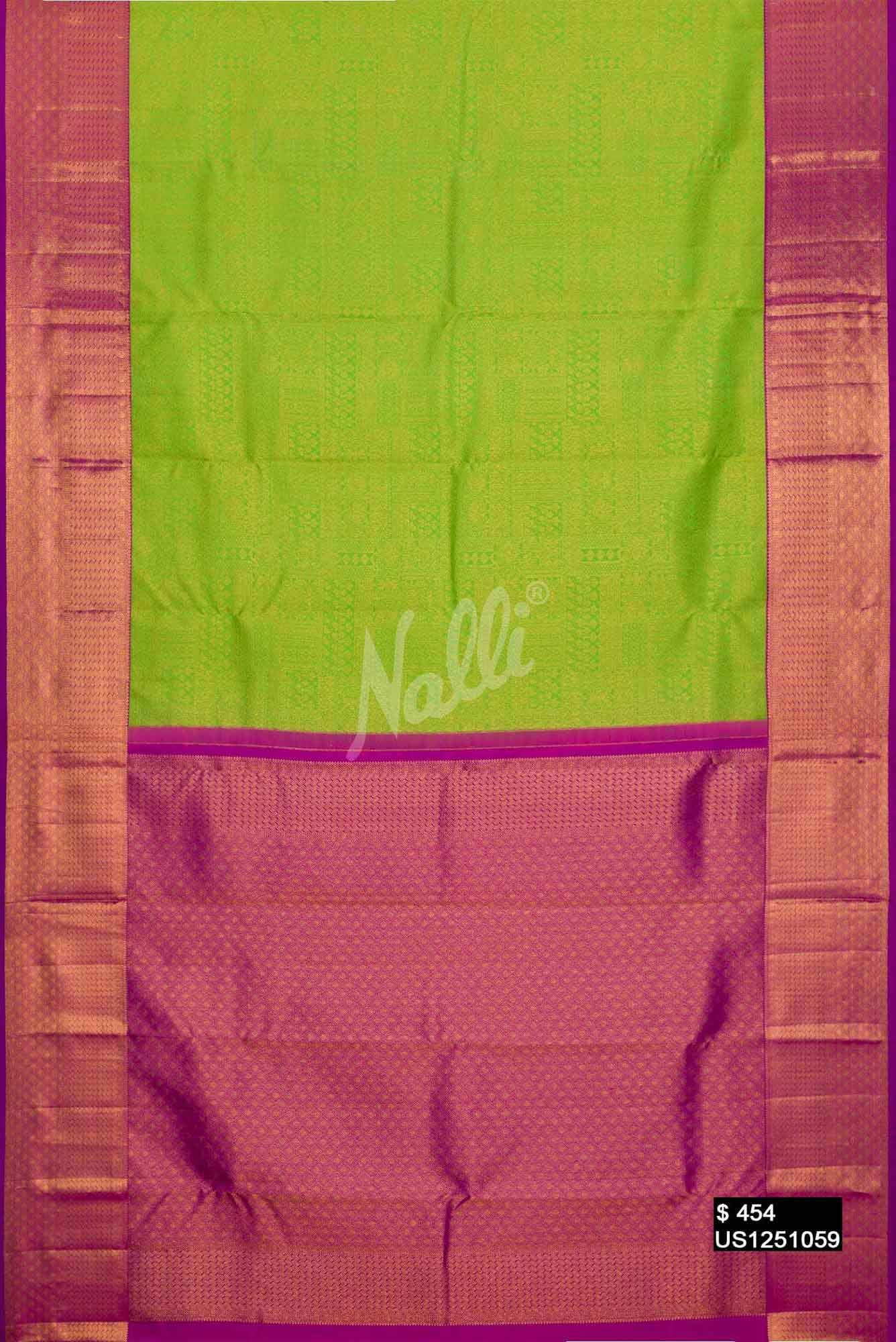 Parrot Green Kanchipuram Silk Saree
