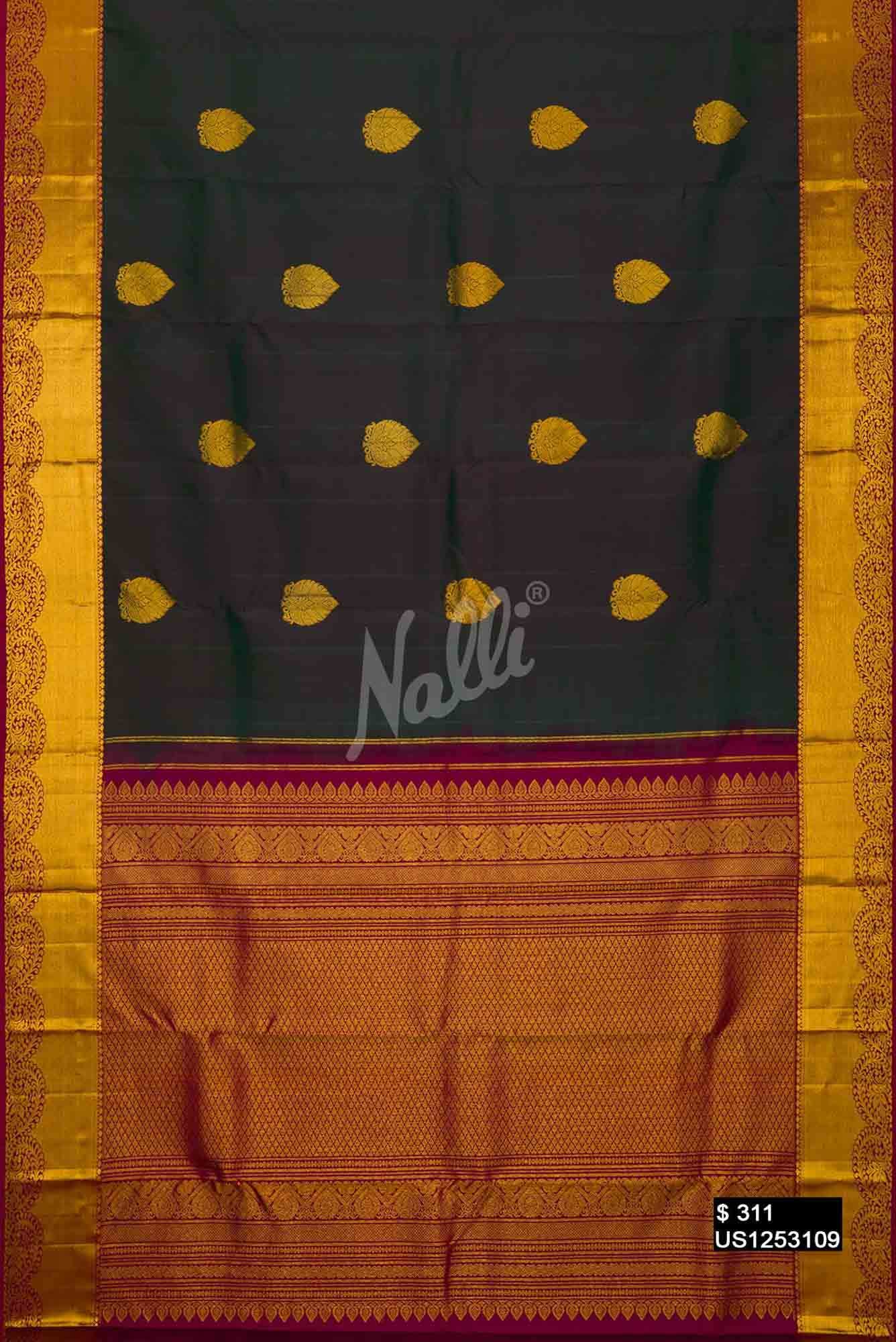 Bottle Green Kanchipuram Silk Saree