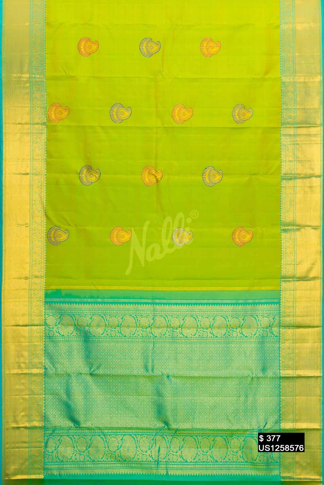 Parrot Green Kanchipuram Silk Saree