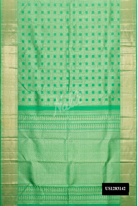 Parrot Green Kanchipuram Silk Saree