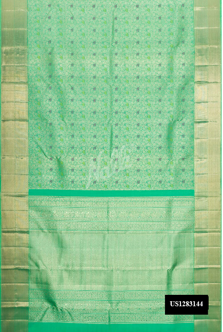 Parrot Green Kanchipuram Silk Saree