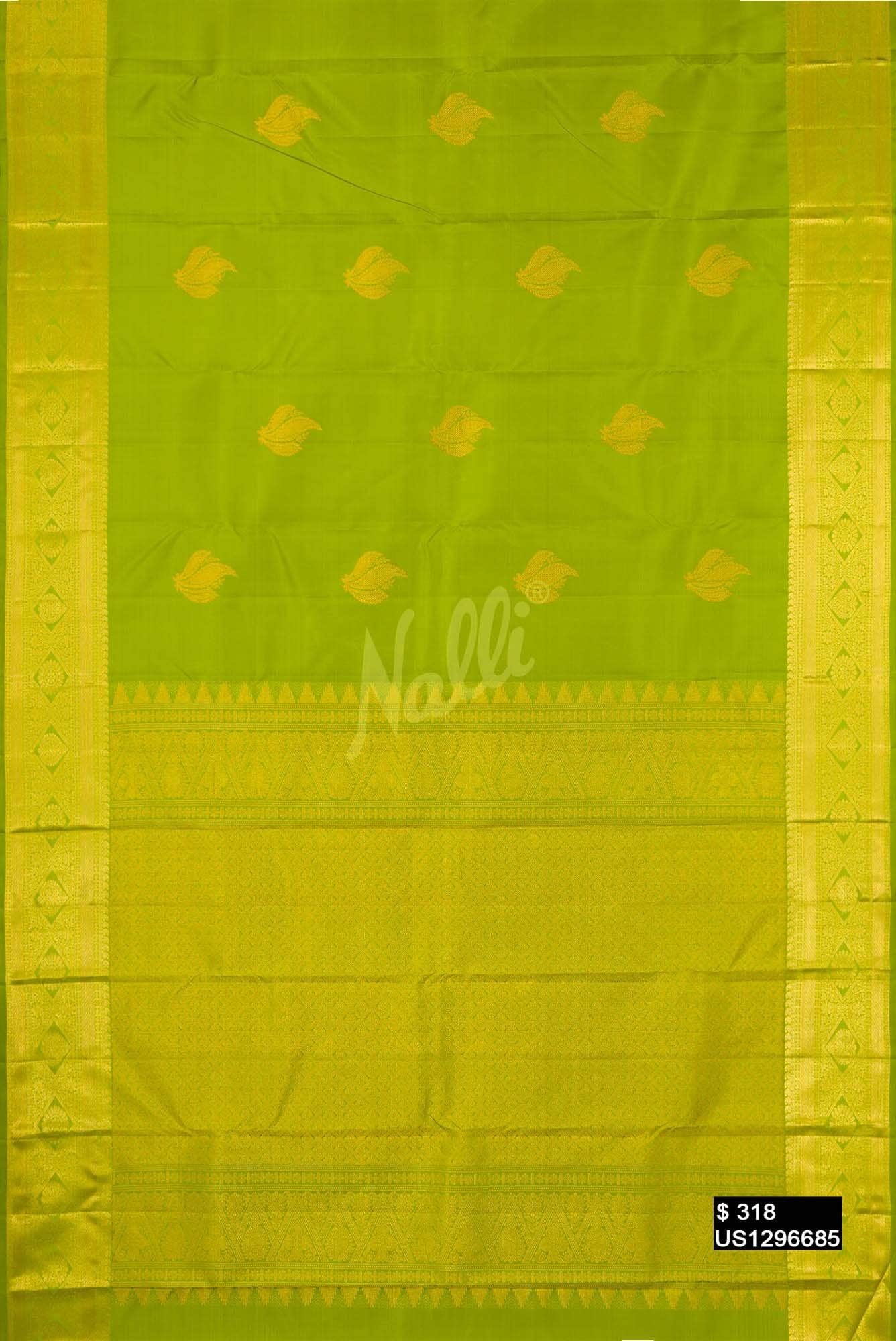 Parrot Green Kanchipuram Silk Saree