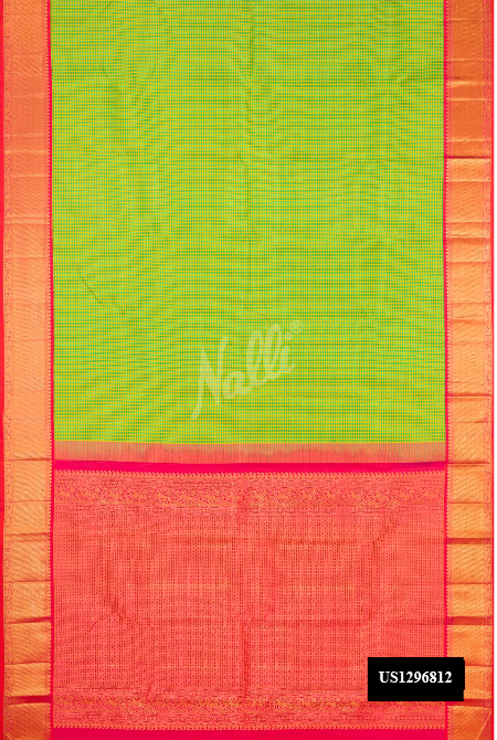 Parrot Green Kanchipuram Silk Saree