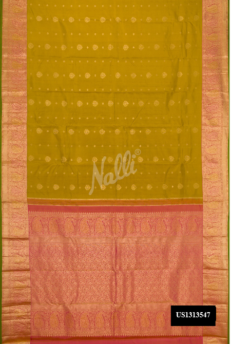 Mehandi Green Kanchipuram Silk Saree