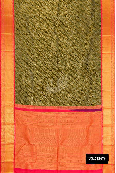 Green Kanchipuram Silk Saree