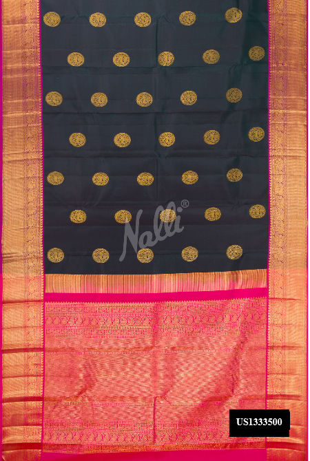 Bottle Green Kanchipuram Silk Saree