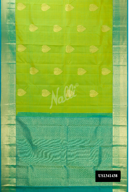 Parrot Green Kanchipuram Silk Saree