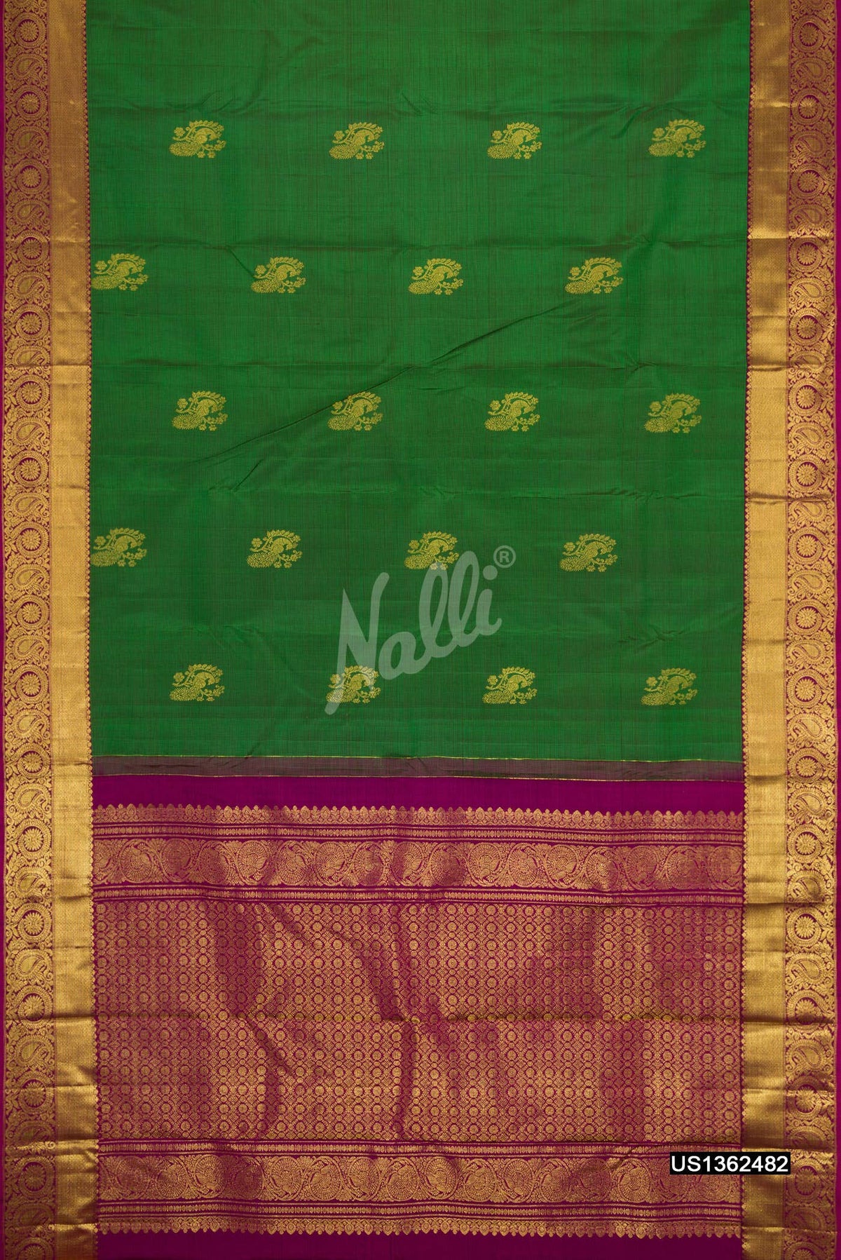 Bottle Green Kanchipuram Silk Saree