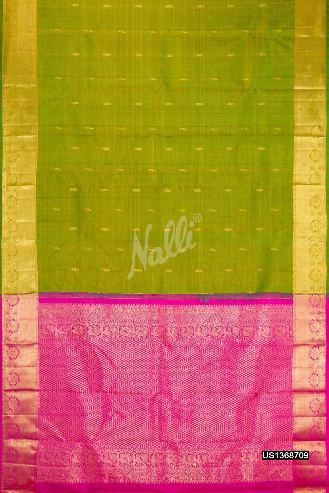 Parrot Green Kanchipuram Silk Saree