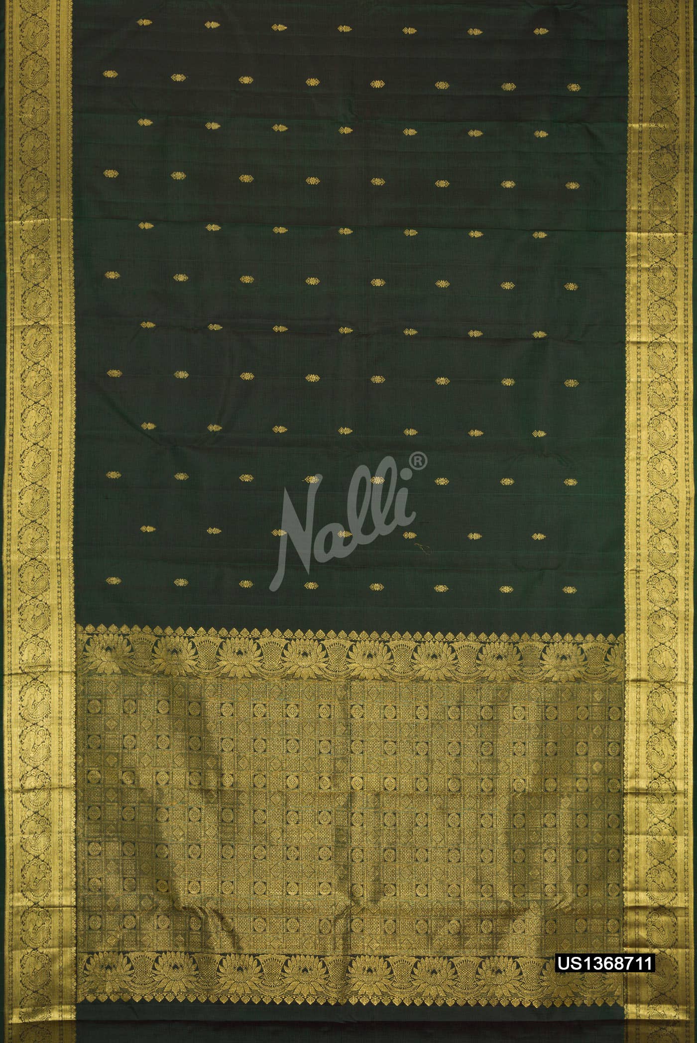Bottle Green Kanchipuram Silk Saree