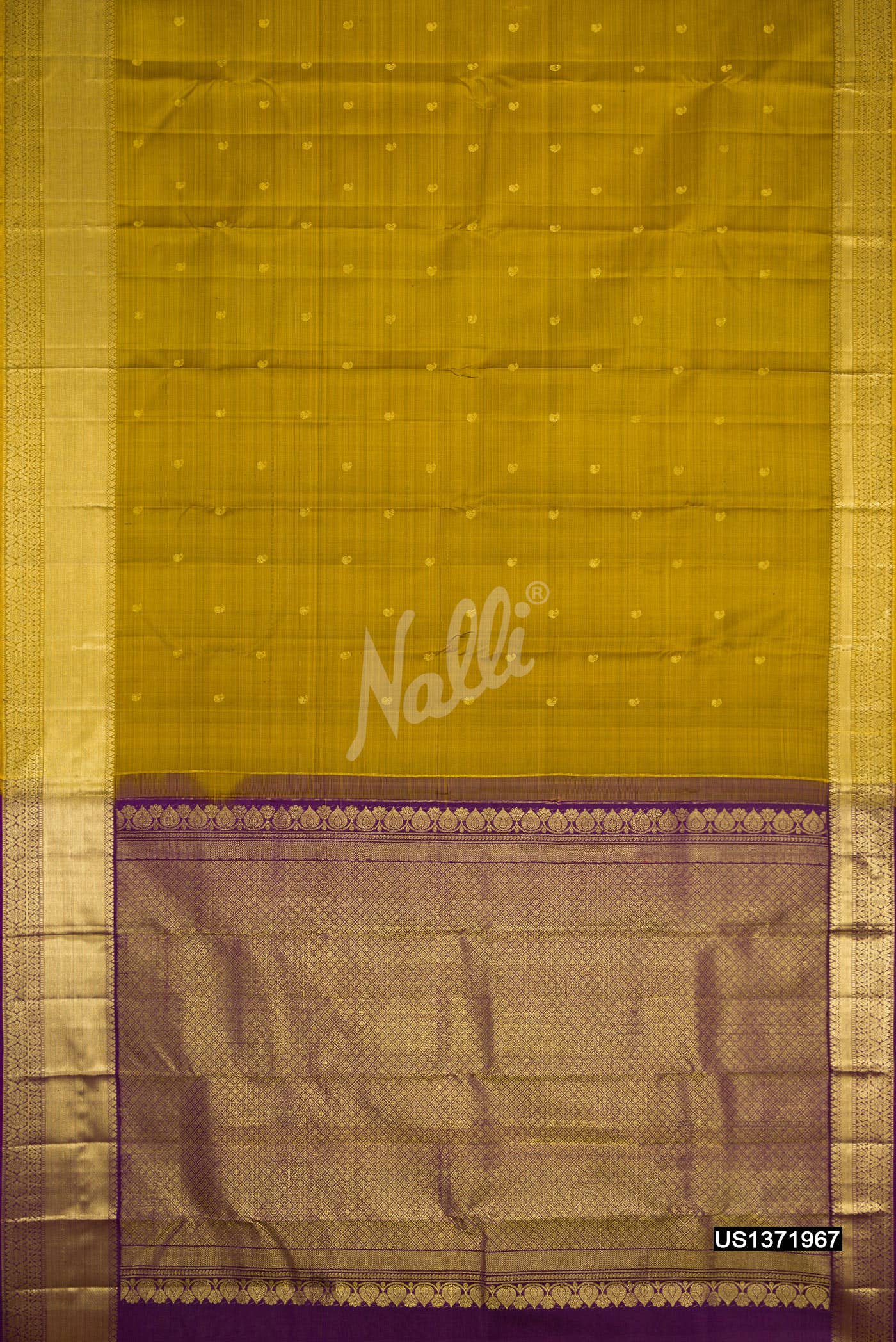 Mehandi Green Kanchipuram Silk Saree