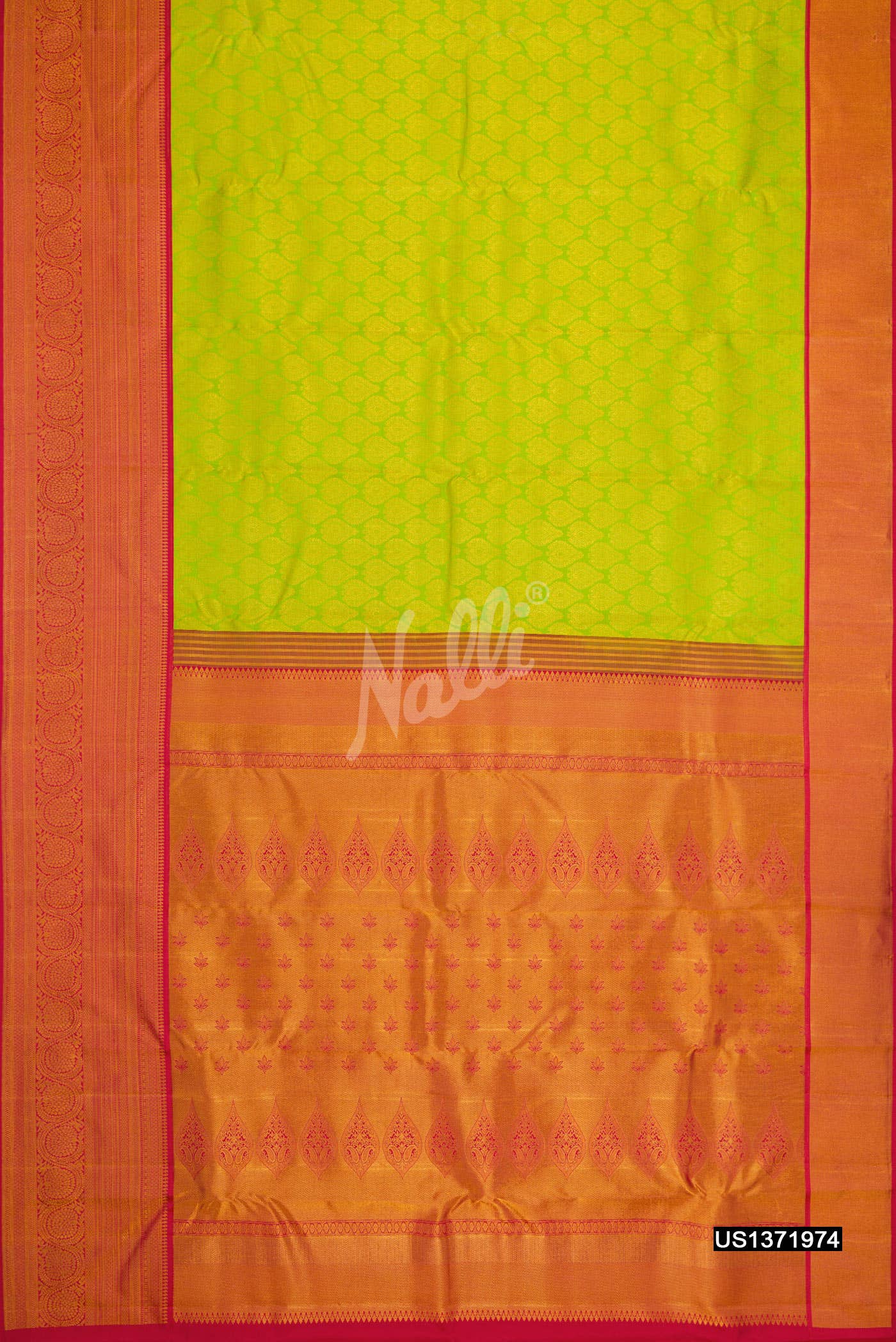 Parrot Green Kanchipuram Silk Saree